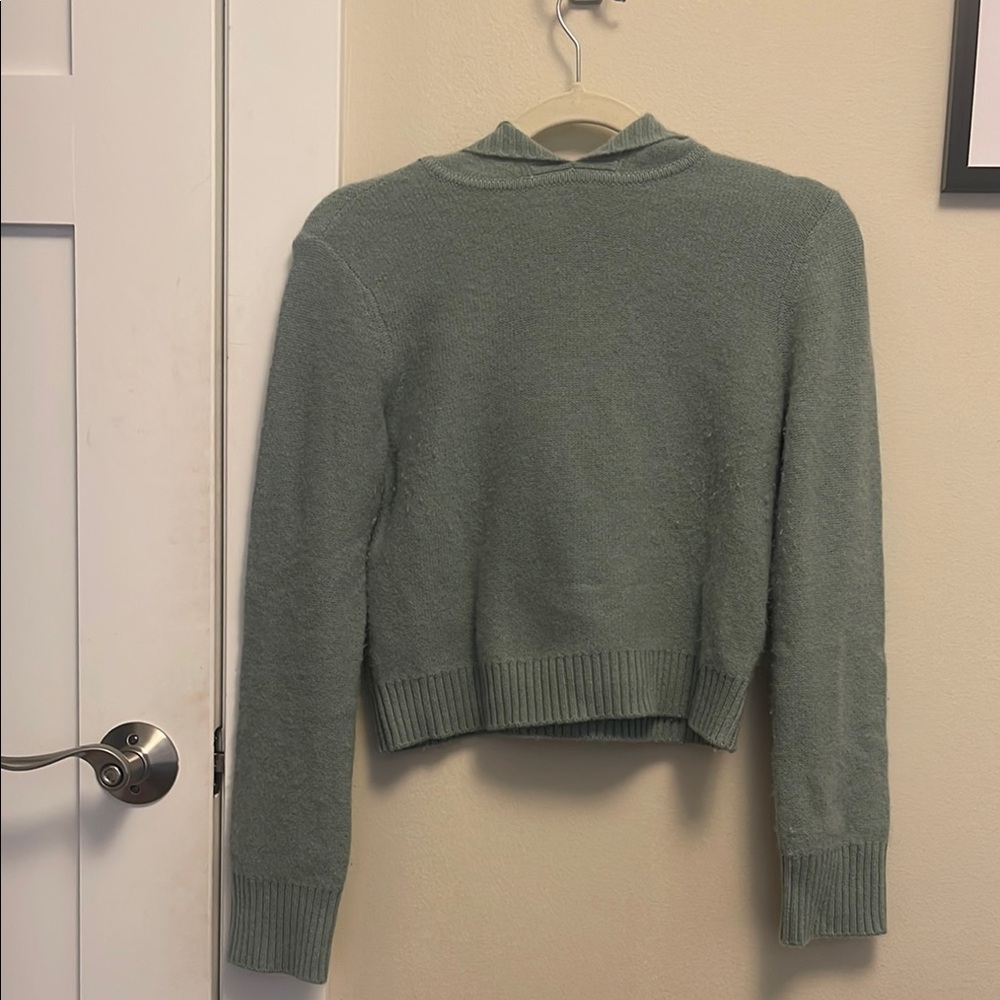 Women's Green Sweater
